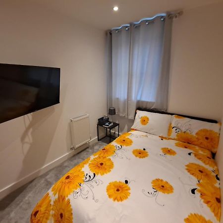 Modern Bedrooms In A House Leeds  Zewnętrze zdjęcie