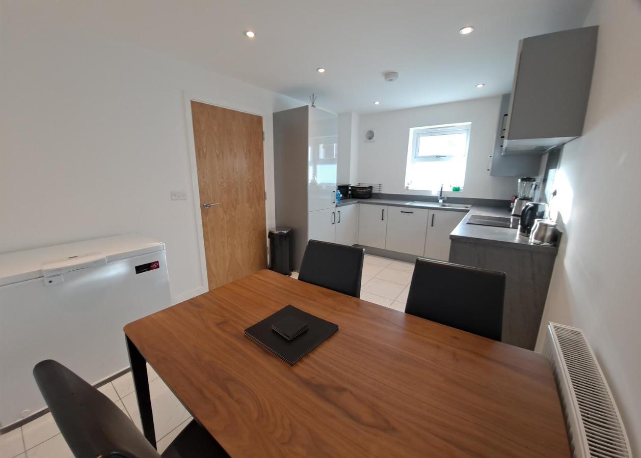 Modern Bedrooms In A House Leeds  Zewnętrze zdjęcie