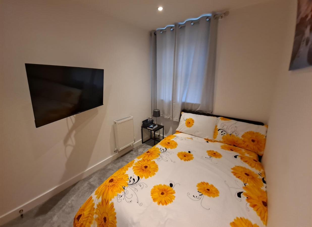 Modern Bedrooms In A House Leeds  Zewnętrze zdjęcie
